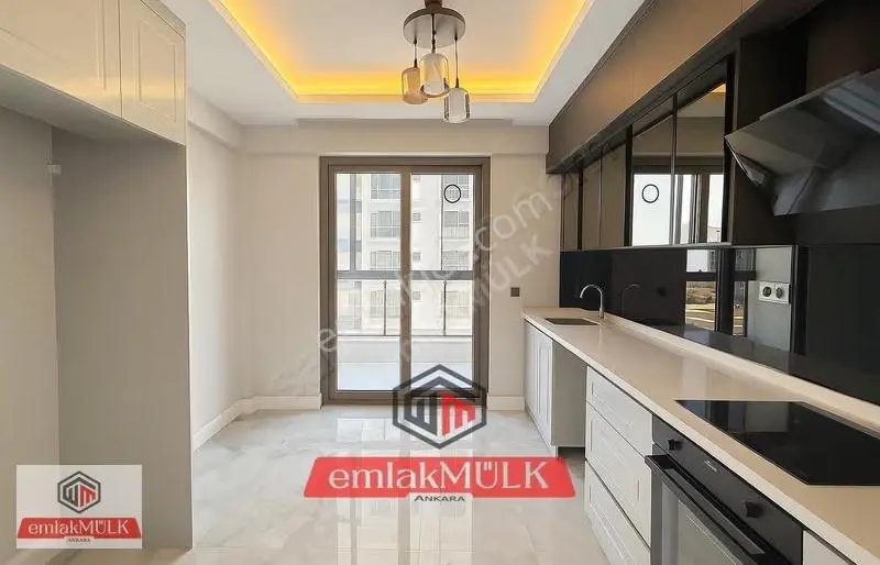 Emlak Mülk'ten Atayurt Mh.iskanlı Oturuma Hazır 2+1 Sıfır Daire