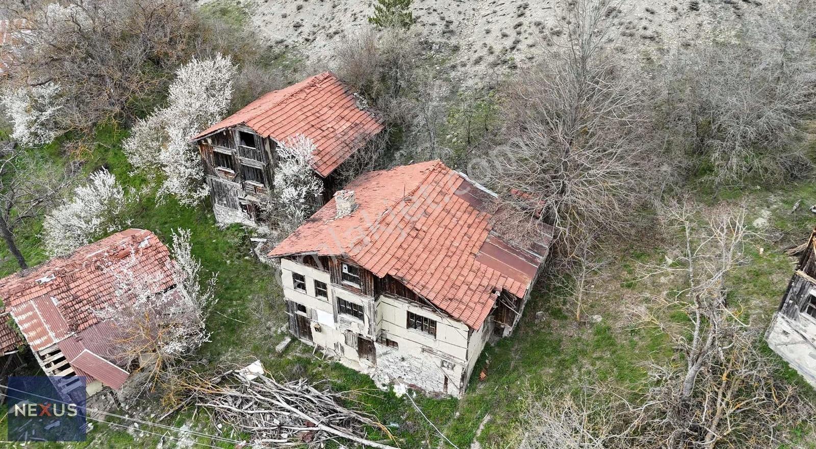 Bolu Mudurnu Kurtlar'da 3 Katlı Müstakil Ev Ve Bahçesi - Görsel 7