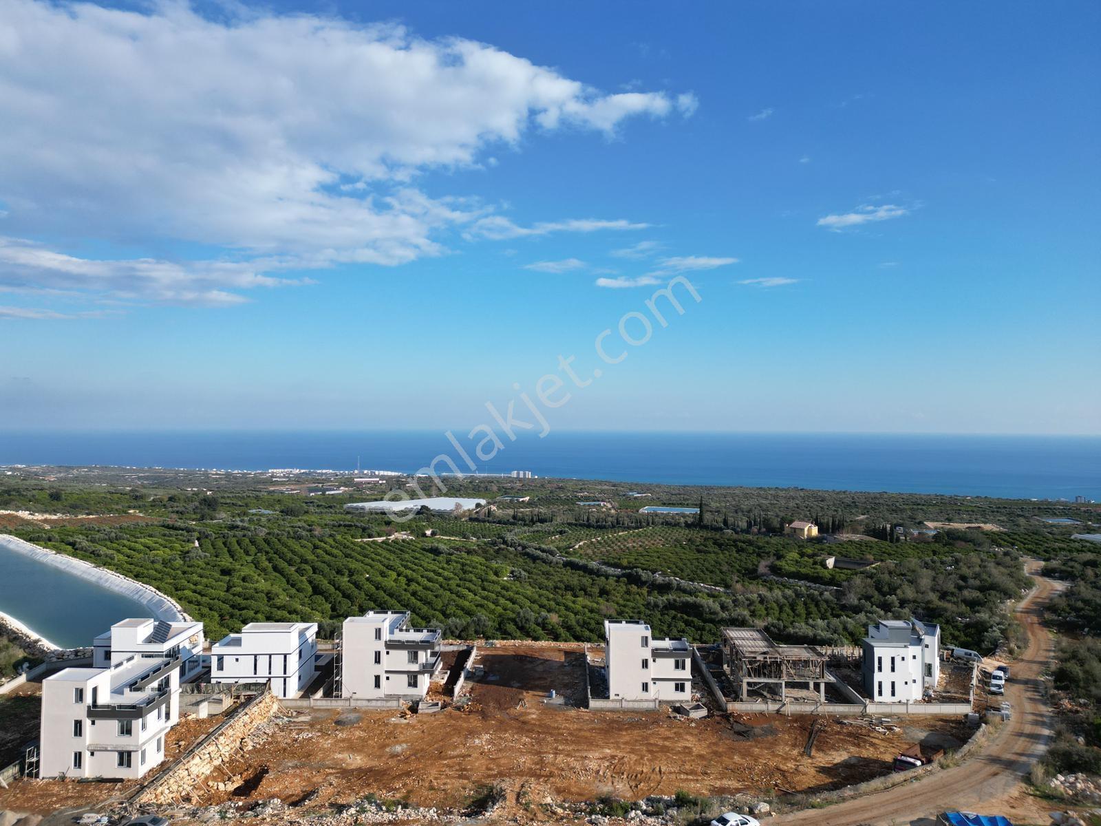 Kumkuyu Merkez Mahallesinde Satılık Villa İmarlı Arsa