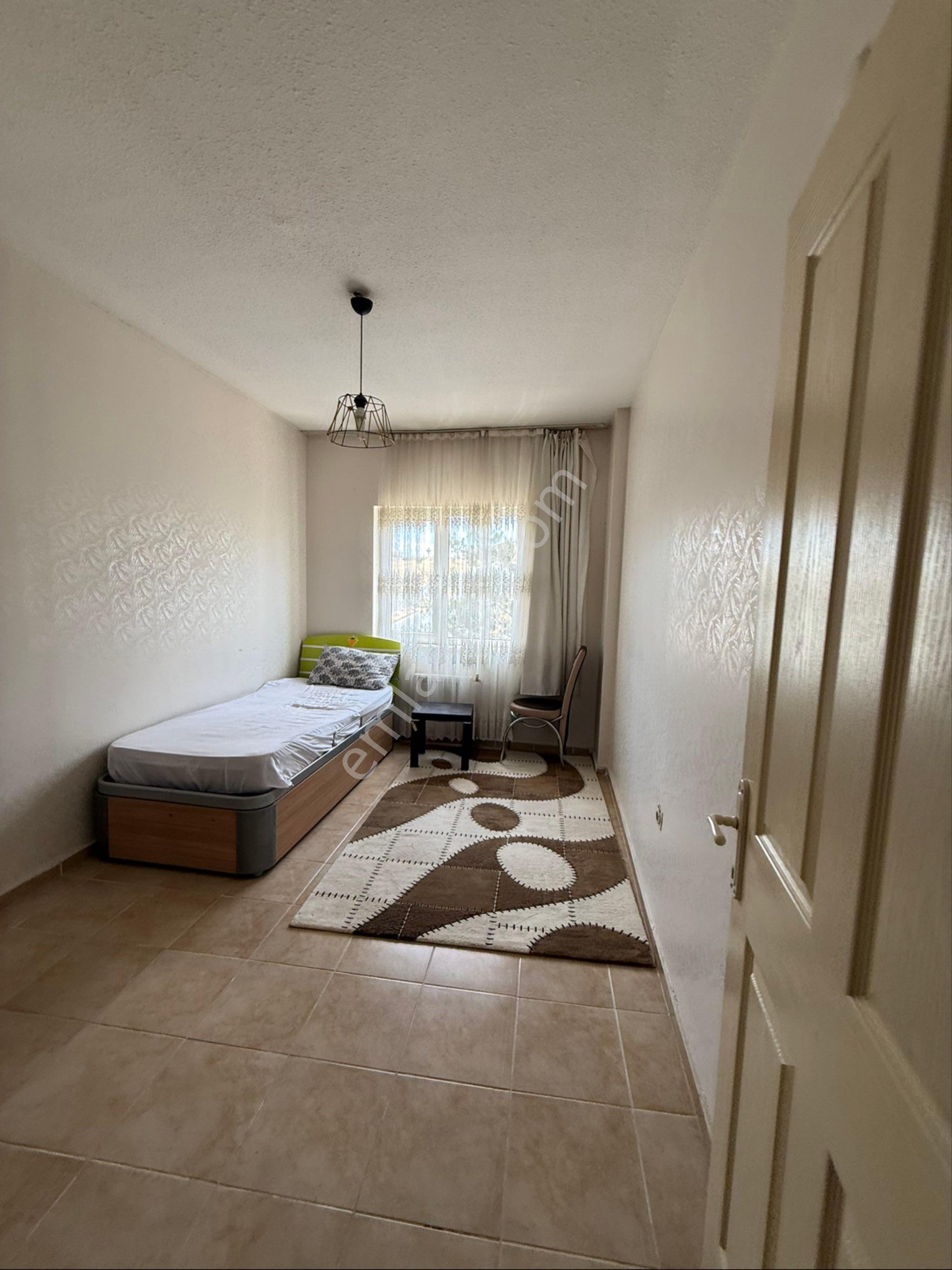 Onur Emlaktan Batıkent Mah Eşyalı 3+1 Kiralık Daire - Görsel 4