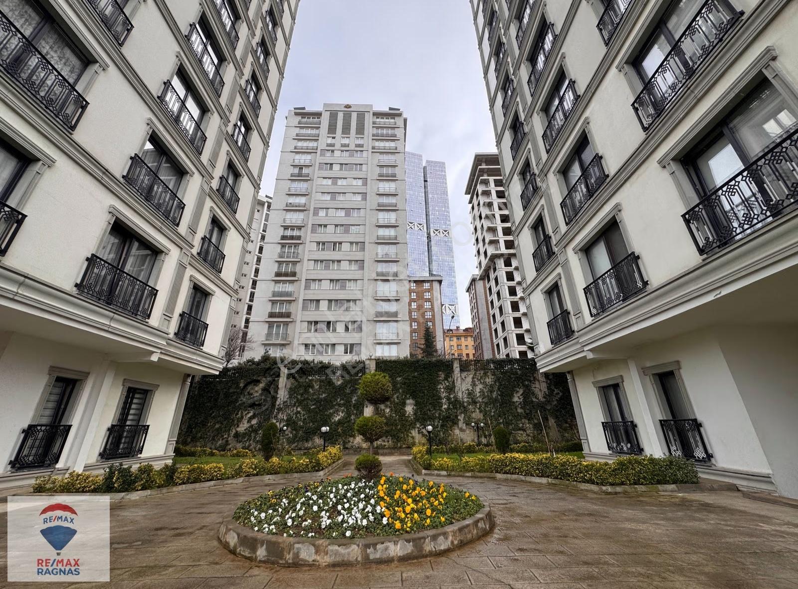 Tantavi Beyce Konaklarında Havuz Bahçe Balkon 2+1 Satılık Daire - Görsel 16