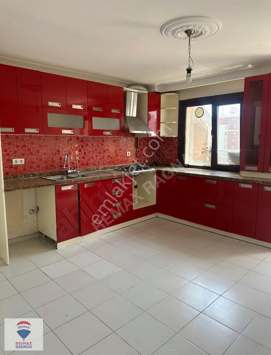 Çekmeköy Taşdelen Sultançiftliği'nde 4+1 Kiralık Daire - Görsel 25