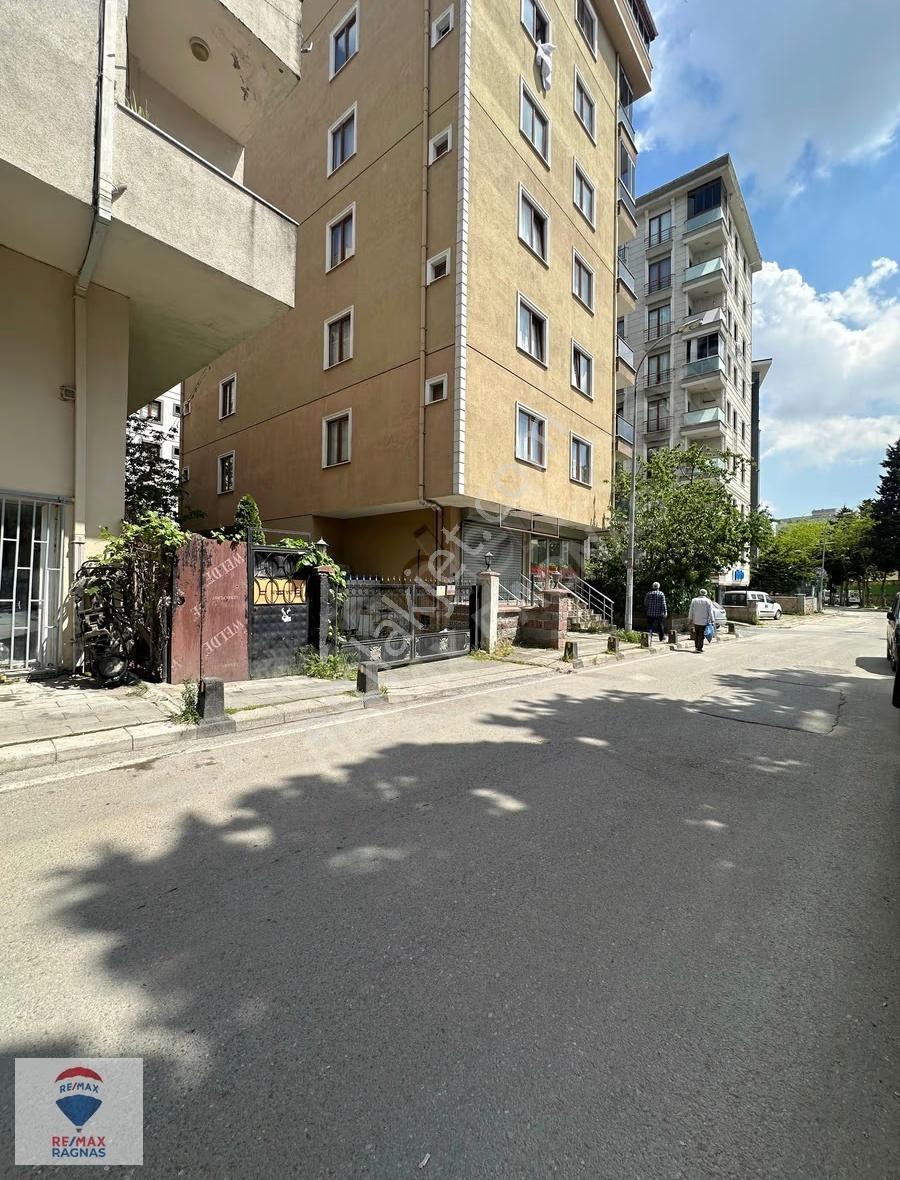 Çekmeköy Taşdelen Sultançiftliği'nde 4+1 Kiralık Daire - Görsel 23