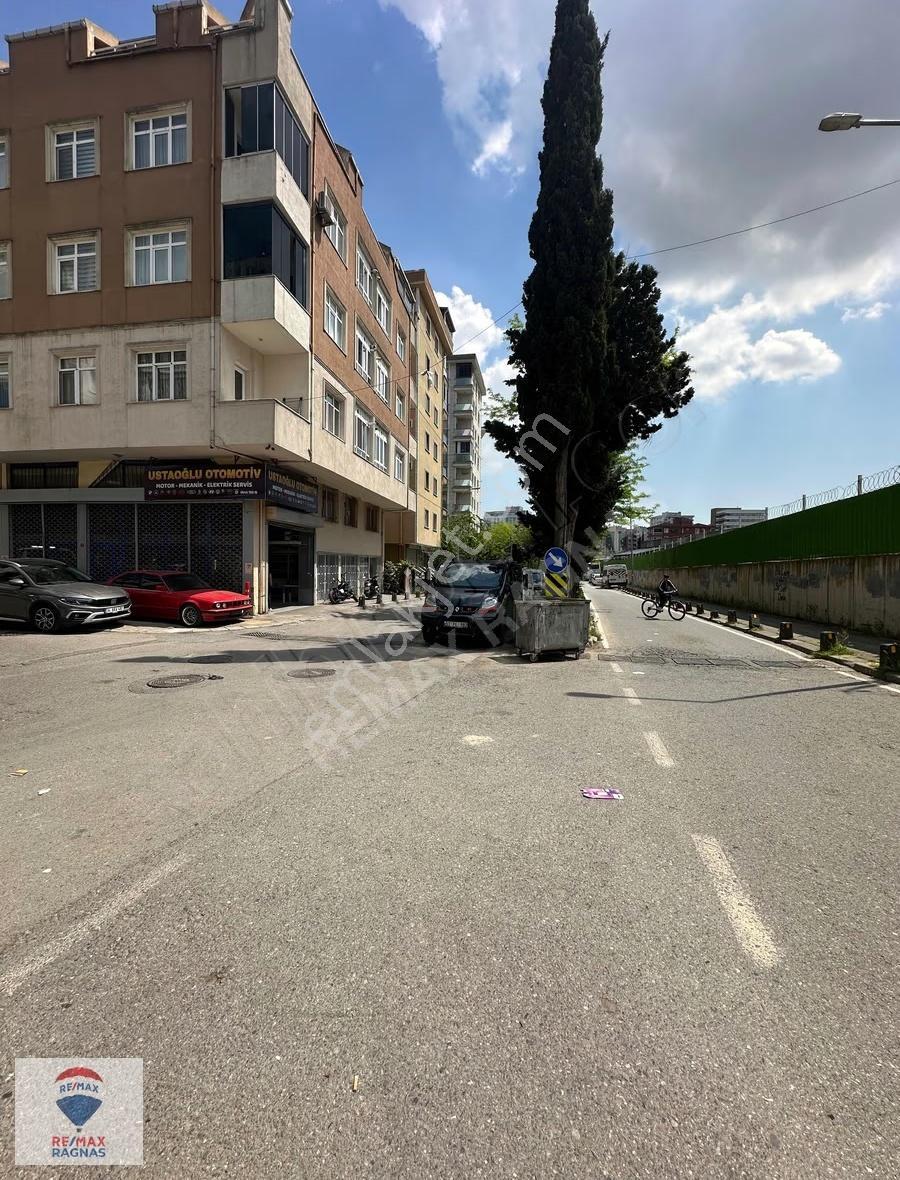 Çekmeköy Taşdelen Sultançiftliği'nde 4+1 Kiralık Daire - Görsel 19