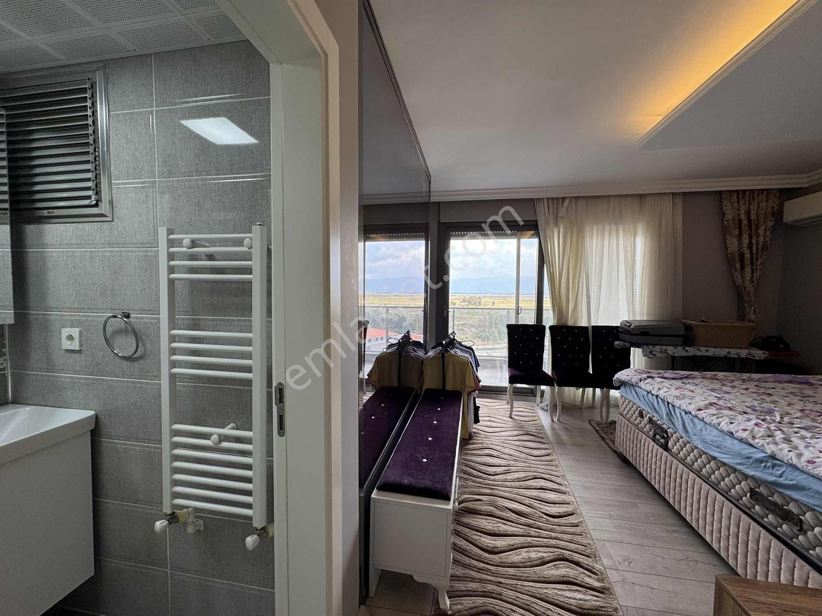 Villakent 'te Geniş Bahçeli, Özel Havuzlu Satılık Tripleks Villa - Görsel 30