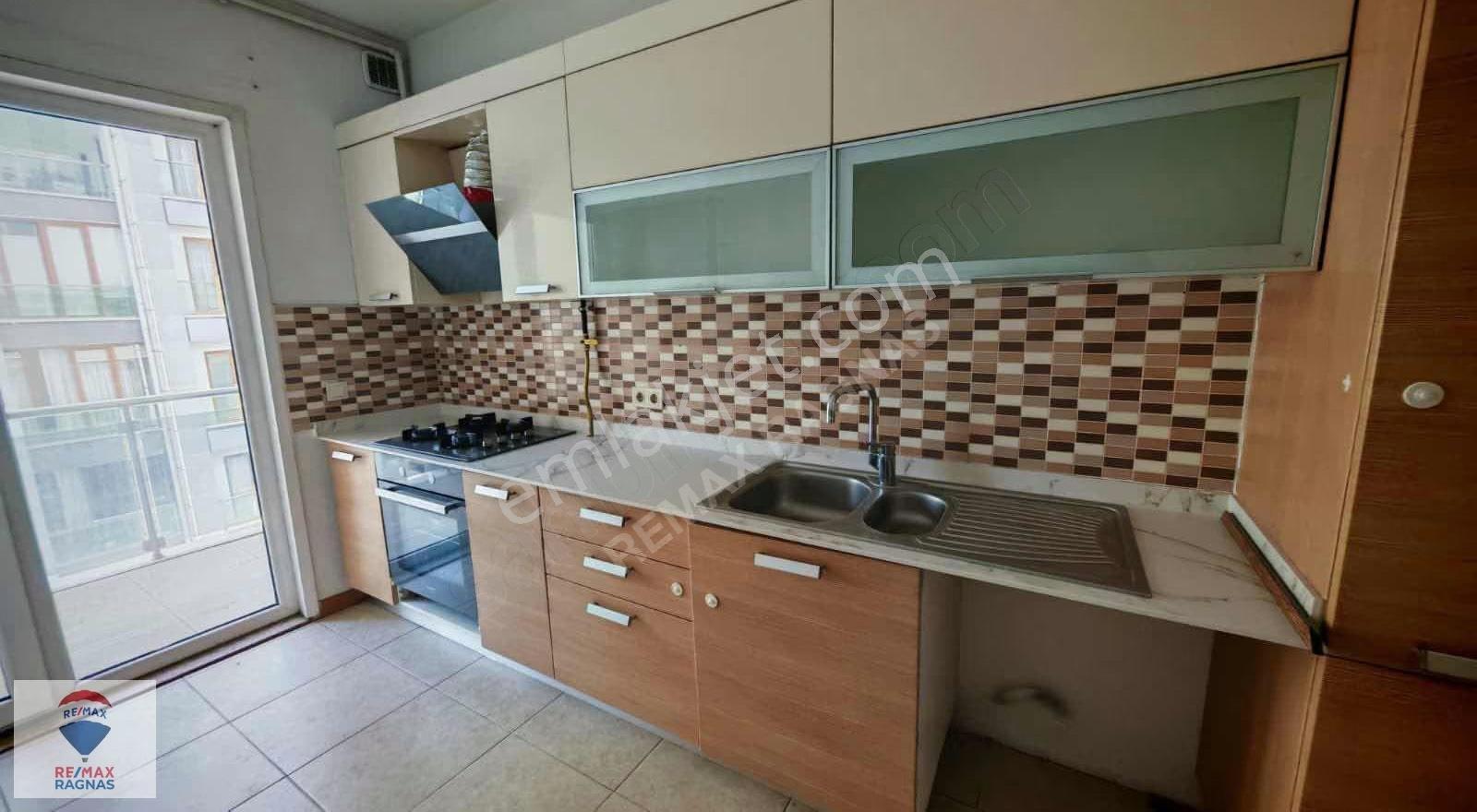 Corner Town Sitesi Ara Kat Geniş Kullanımlı 2+1 Satılık Daire - Görsel 16