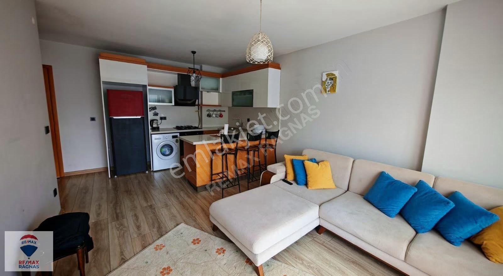Taşdelen Prestijli Bir Sitede Eşyalı 1+1 Daire Balkonlu Kiralık - Görsel 10