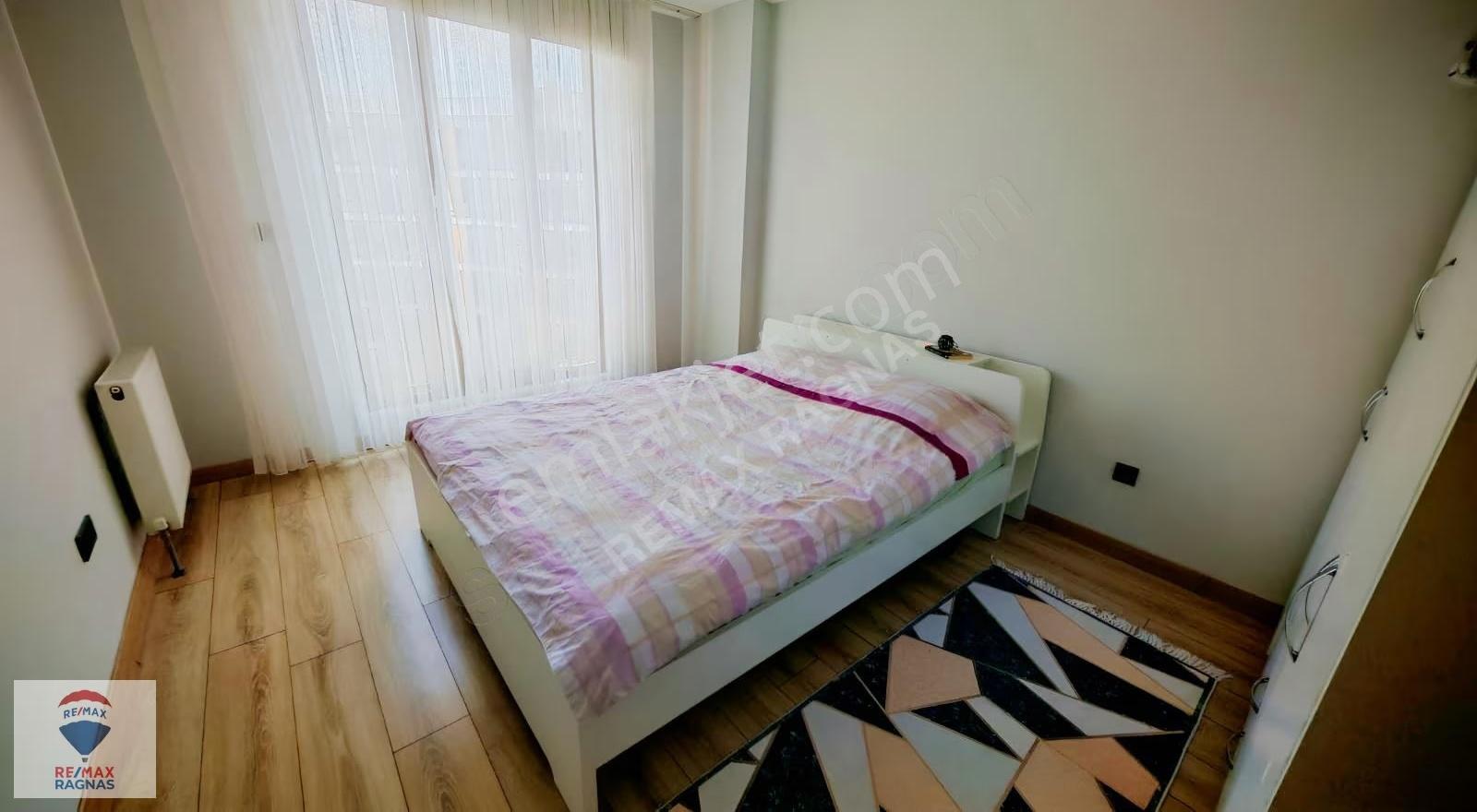 Taşdelen Prestijli Bir Sitede Eşyalı 1+1 Daire Balkonlu Kiralık - Görsel 12