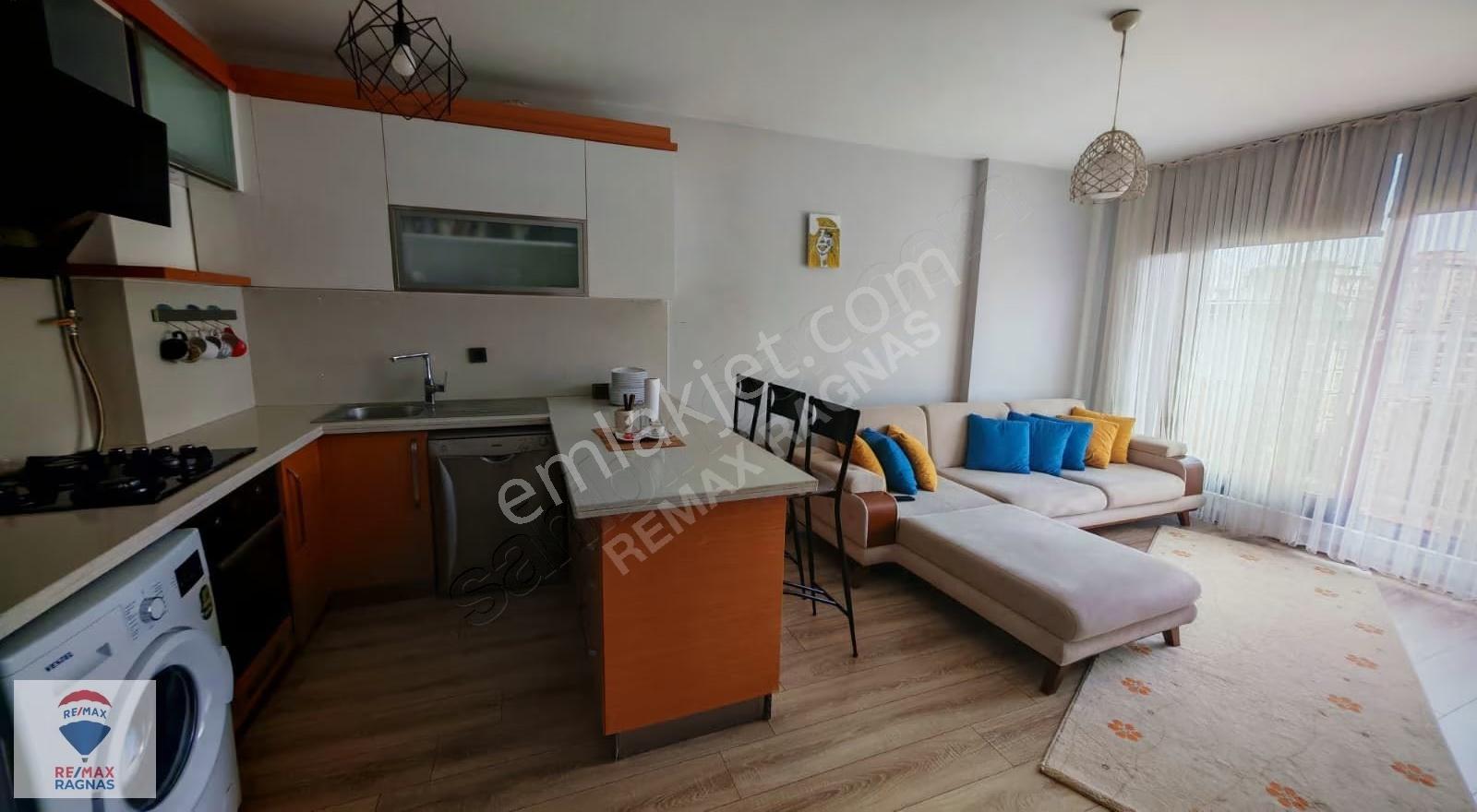 Taşdelen Prestijli Bir Sitede Eşyalı 1+1 Daire Balkonlu Kiralık - Görsel 17