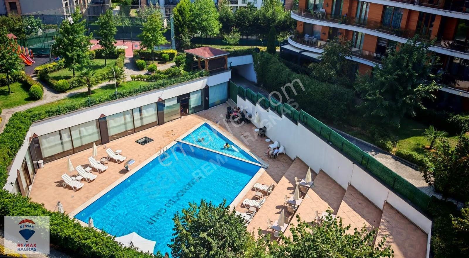 Taşdelen Prestijli Bir Sitede Eşyalı 1+1 Daire Balkonlu Kiralık - Görsel 15
