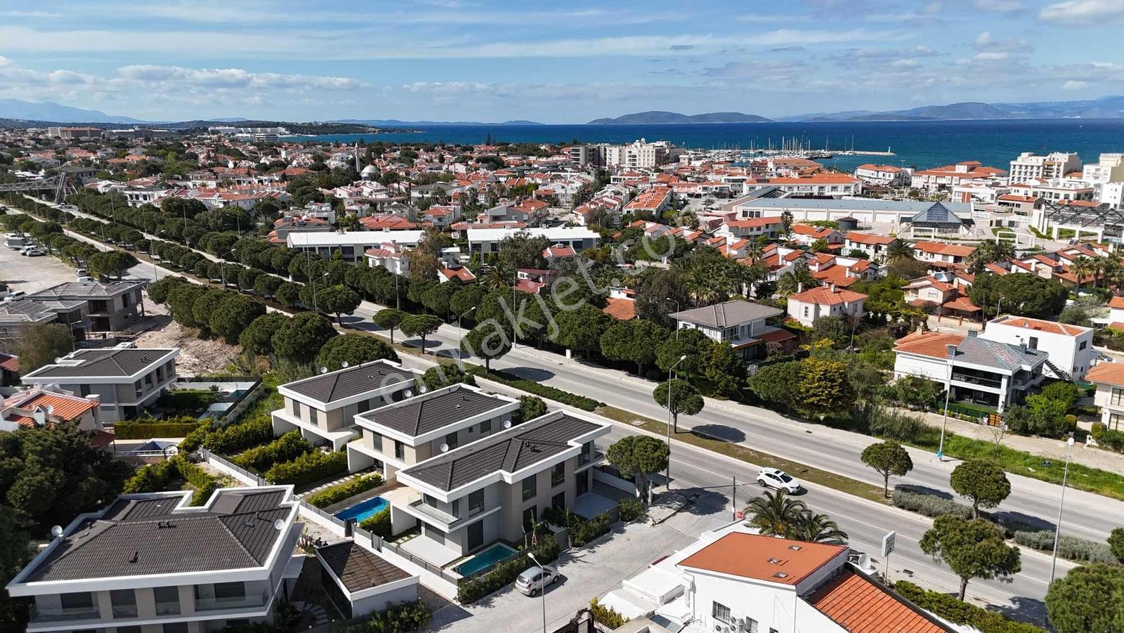 Çeşme Ilıca'da 3+1 , Sıfır , Havuzlu Dubleks Villa - Görsel 2