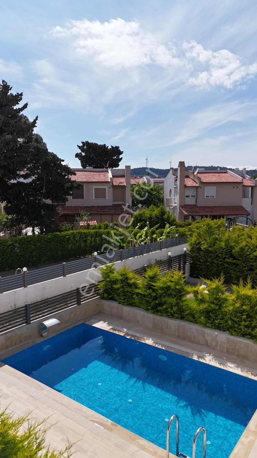 Çeşme Ilıca'da 3+1 , Sıfır , Havuzlu Dubleks Villa - Görsel 8