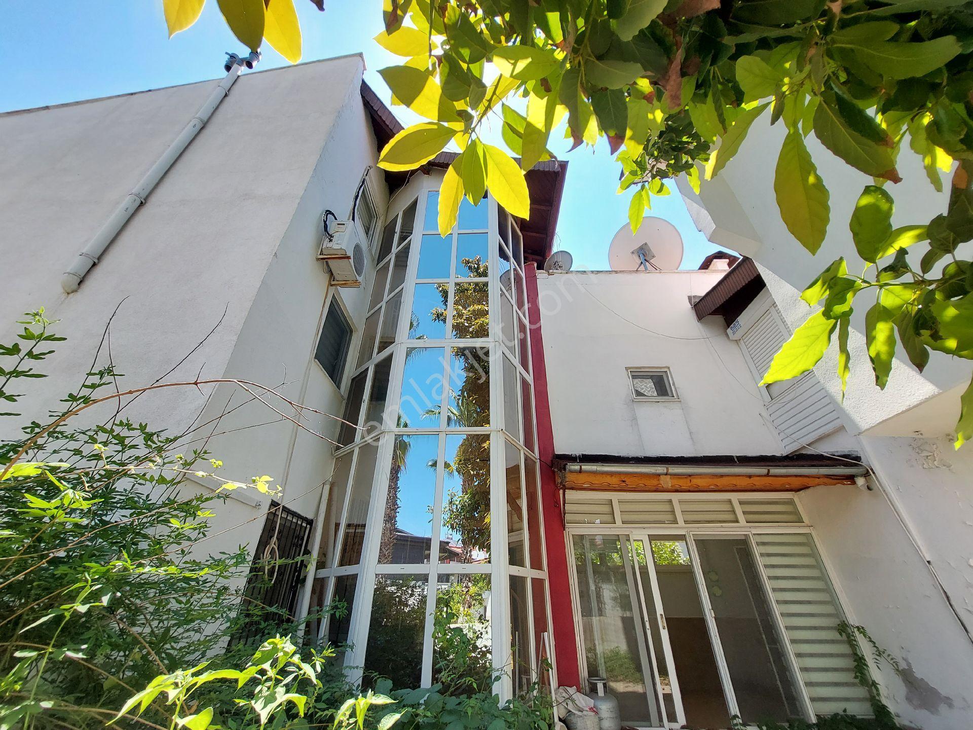 İdamax'tan Ato Tatil Sitesi'nde Satılık Villa