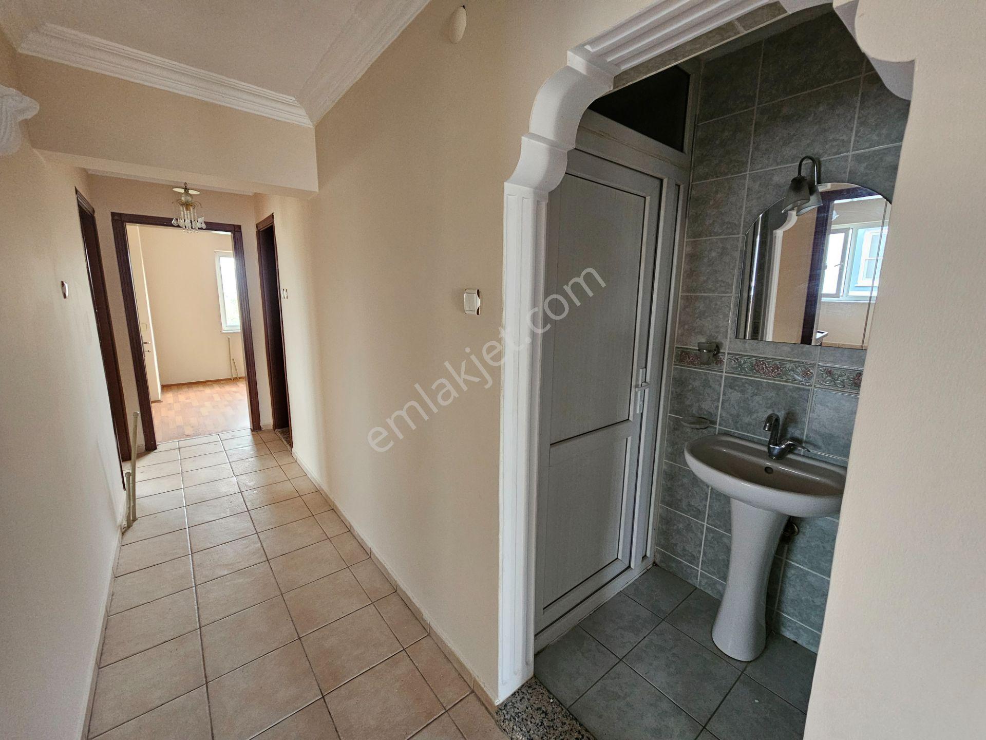 Adnan Menderes Mahallesi Kiralık 3+1 Klimalı Daire - Görsel 10