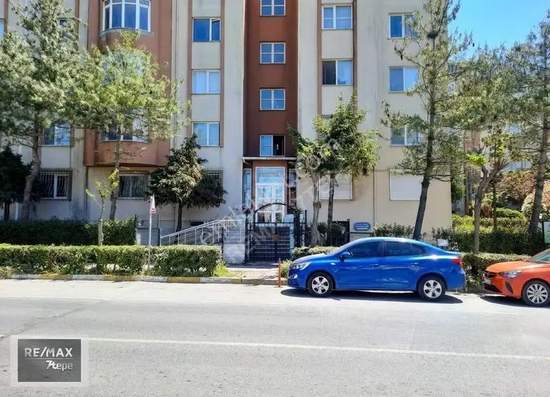 Bahçeşehir 2. Kısımda Çift Cephe Manzaralı Geniş 3+1 Satılık - Görsel 2
