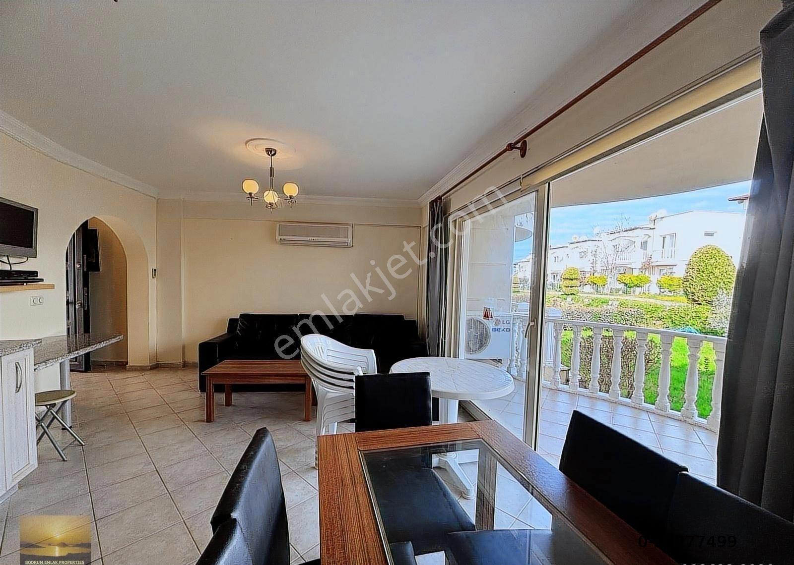 Denize Yakın Sitede Satılık Bahçeli Ev Eşyalı Daire Özel Plajlı Sitede Ön Sirada Düzayak Konumlu Ev - Görsel 8