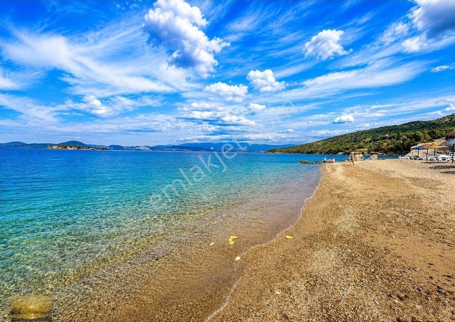 Denize Yakın Sitede Satılık Bahçeli Ev Eşyalı Daire Özel Plajlı Sitede Ön Sirada Düzayak Konumlu Ev - Görsel 27