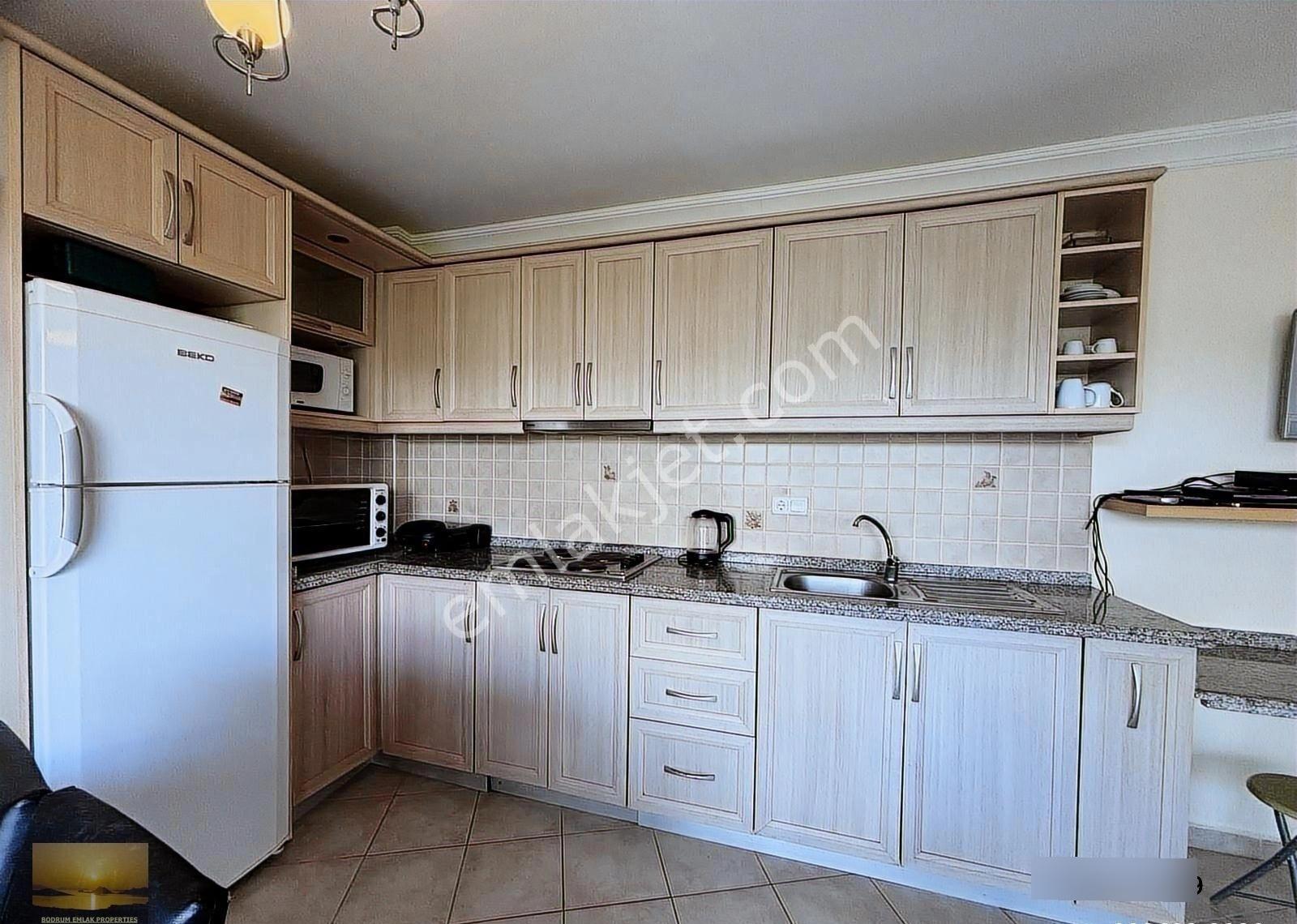 Denize Yakın Sitede Satılık Bahçeli Ev Eşyalı Daire Özel Plajlı Sitede Ön Sirada Düzayak Konumlu Ev - Görsel 20