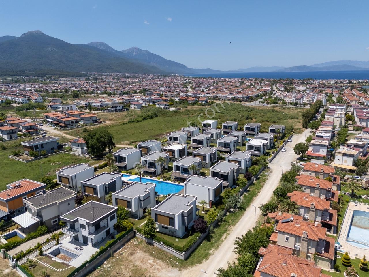 Kışadası Güzelçamlı'da Denize Yakın Müstakil Eşyalı Yazlık - Görsel 9