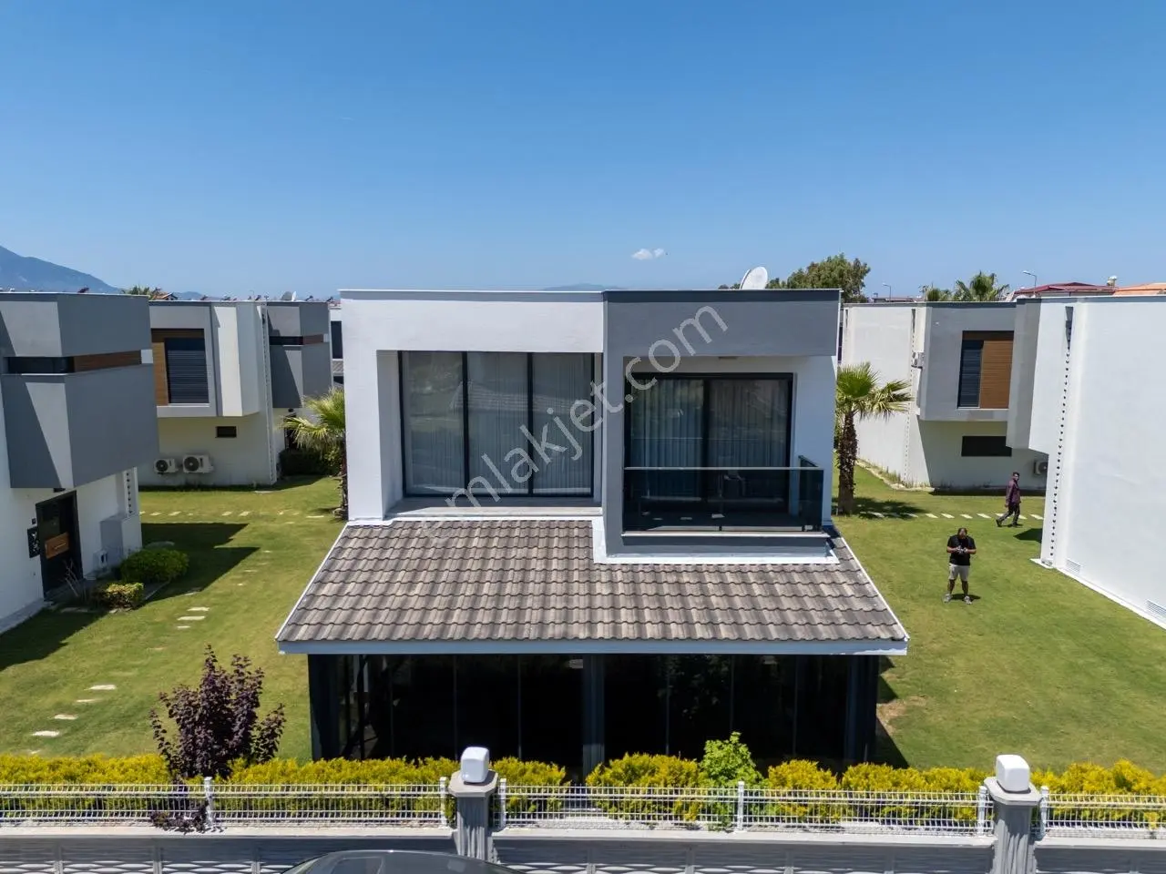 Kışadası Güzelçamlı'da Denize Yakın Müstakil Eşyalı Yazlık - Görsel 5