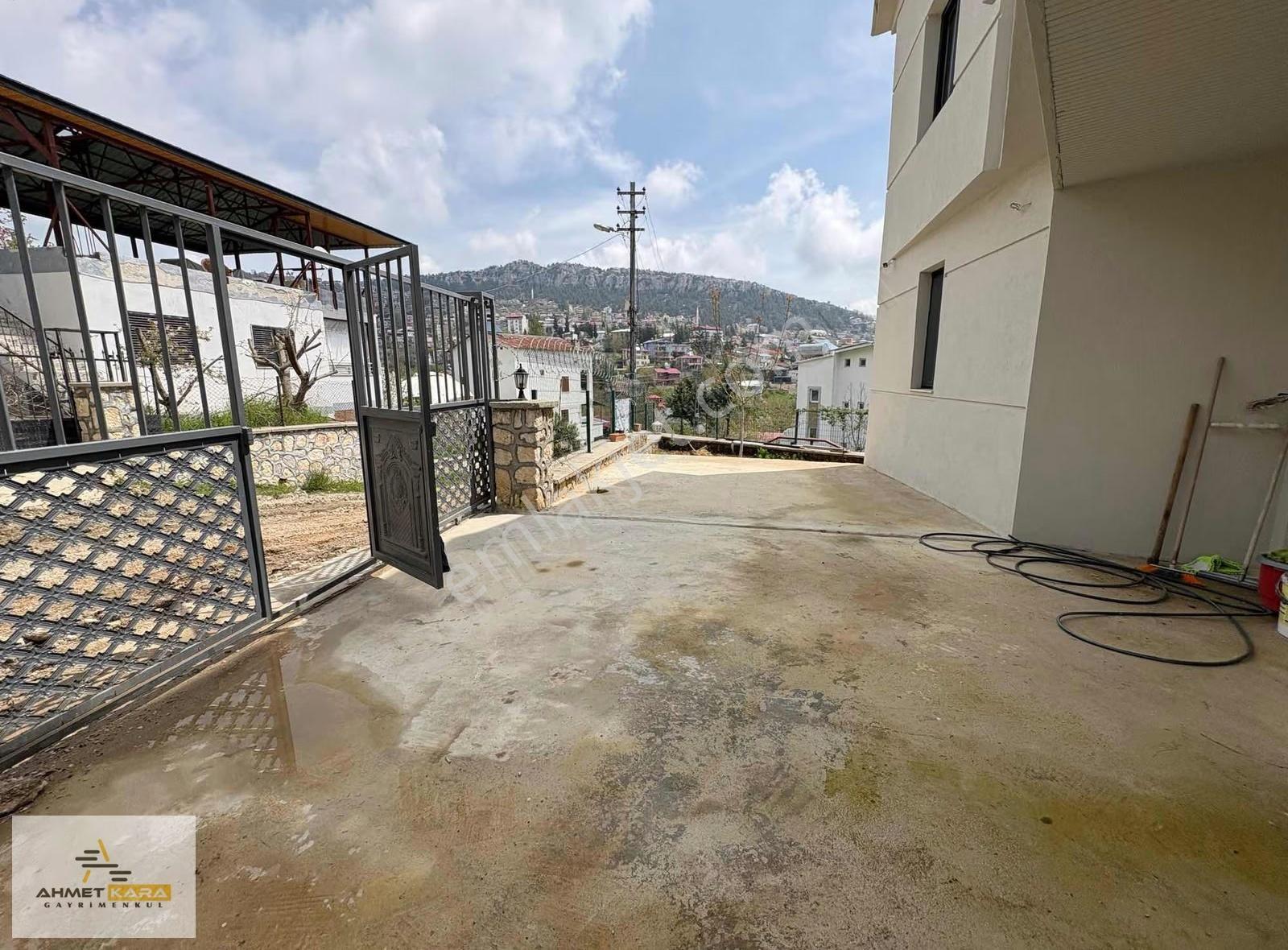 Ahmet Kara'dan Toroslar Gözne Mah 3+1 Eşyalı Satılık Lüks Villa - Görsel 31