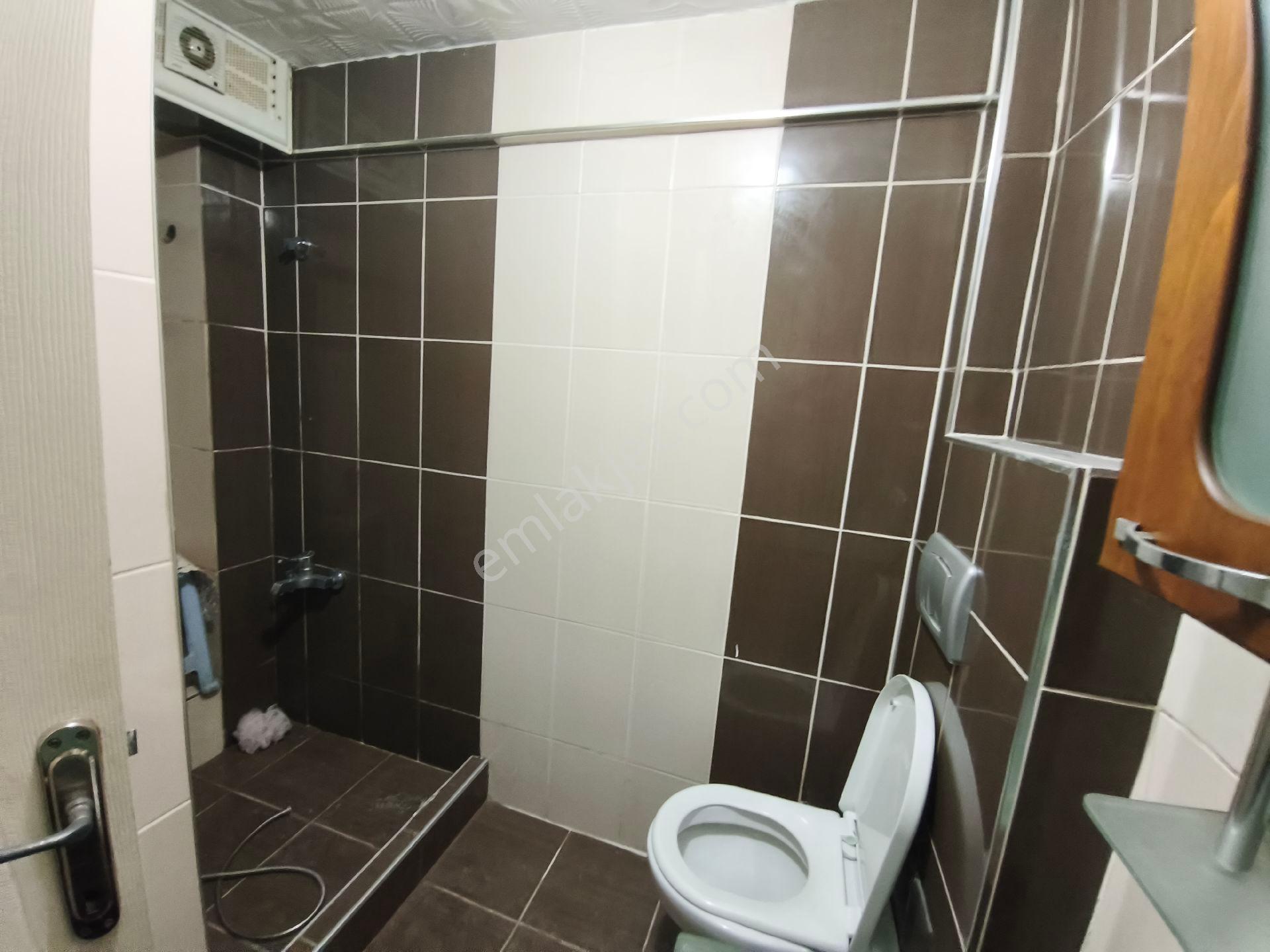 Üsküdar Merkezi Konumda Kiralık Bahçe Katı 2+1 - Görsel 5