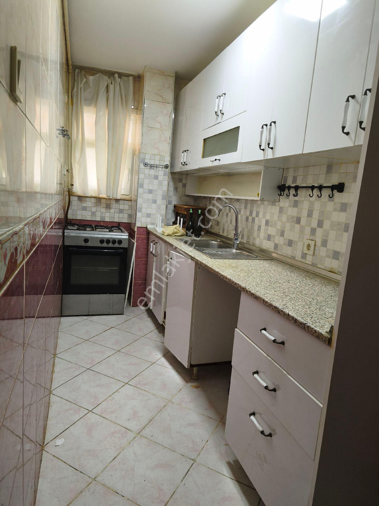 Üsküdar Merkezi Konumda Kiralık Bahçe Katı 2+1 - Görsel 22