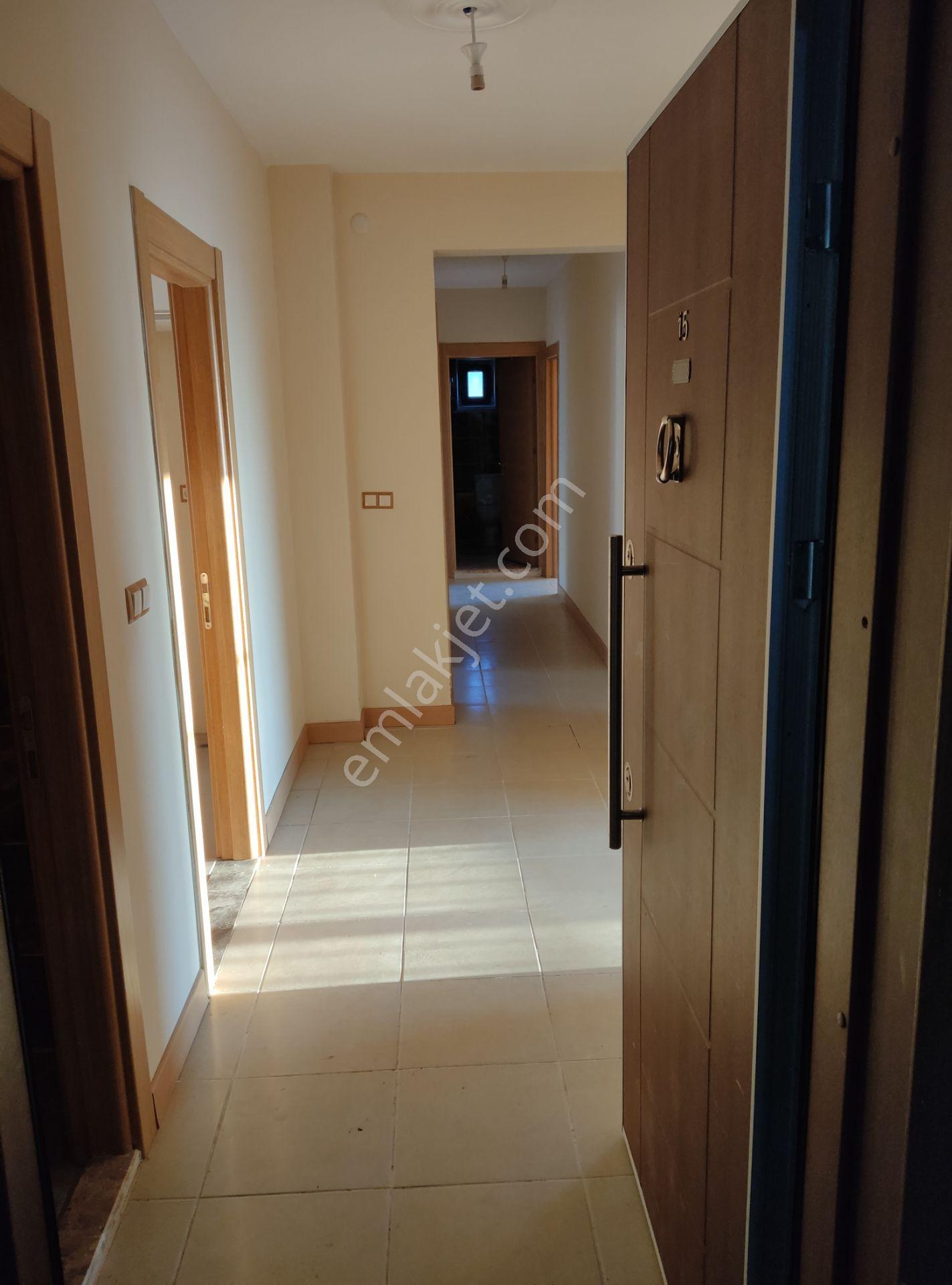 Hastane Karşısı, Deniz Manzaralı, Sağlam Ve Yapılı 3+1 Kiralık Daire - Görsel 7
