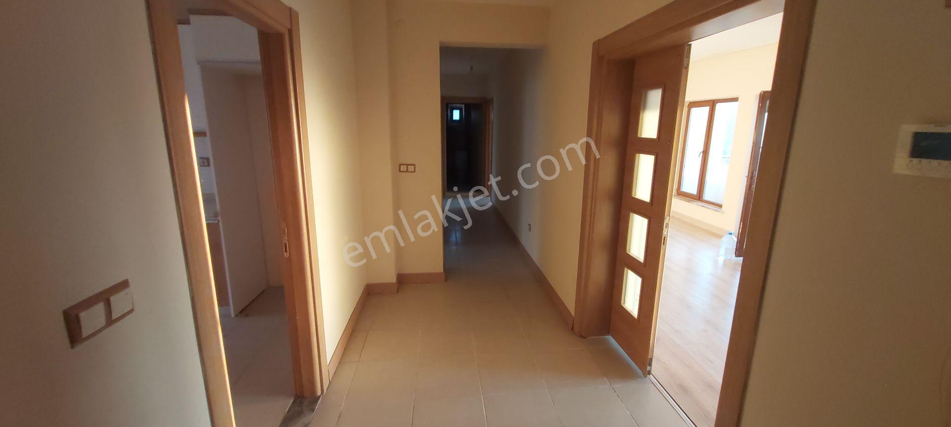 Hastane Karşısı, Deniz Manzaralı, Sağlam Ve Yapılı 3+1 Kiralık Daire - Görsel 8