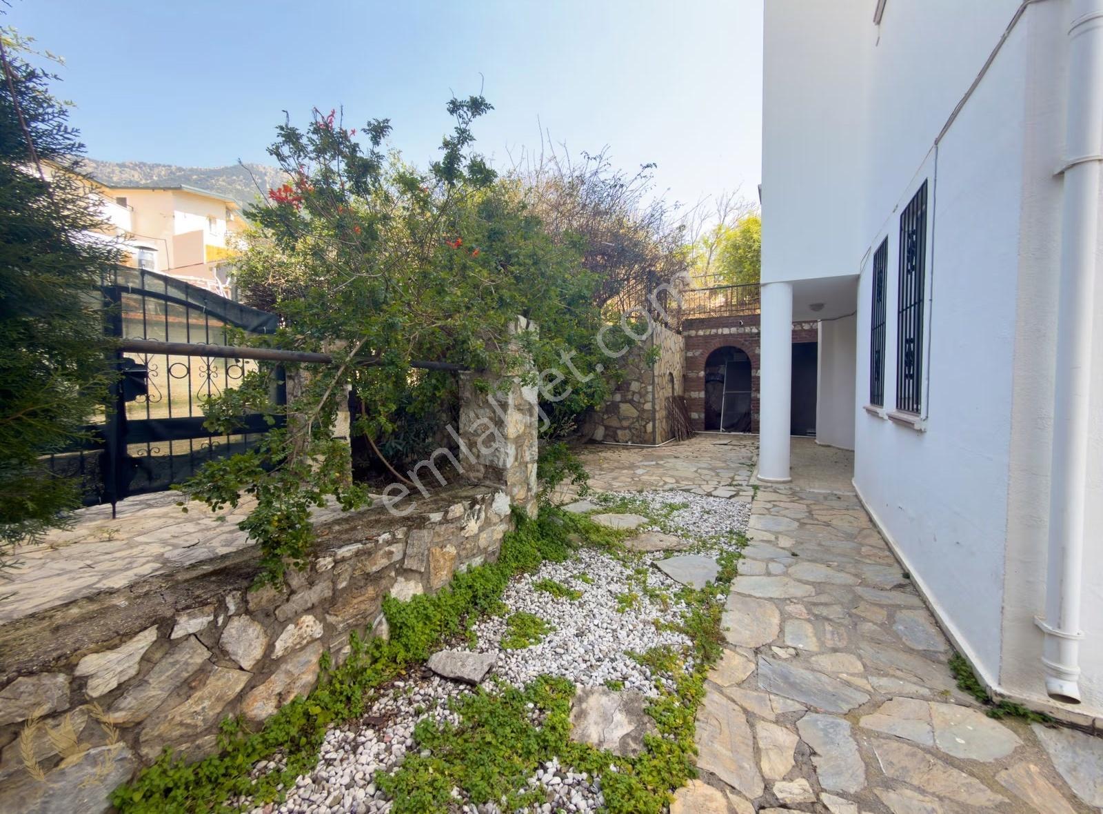 {üst Cadde}525m2 Arsa ,3 Normal Kat ,müstakil Villa - Görsel 6