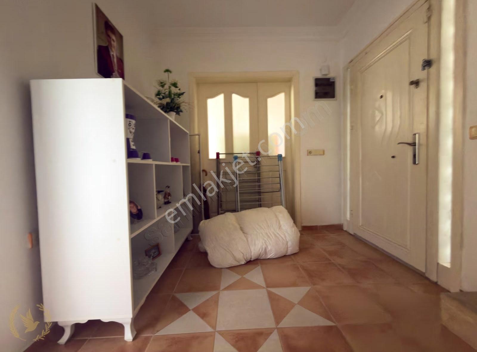 {üst Cadde}525m2 Arsa ,3 Normal Kat ,müstakil Villa - Görsel 2