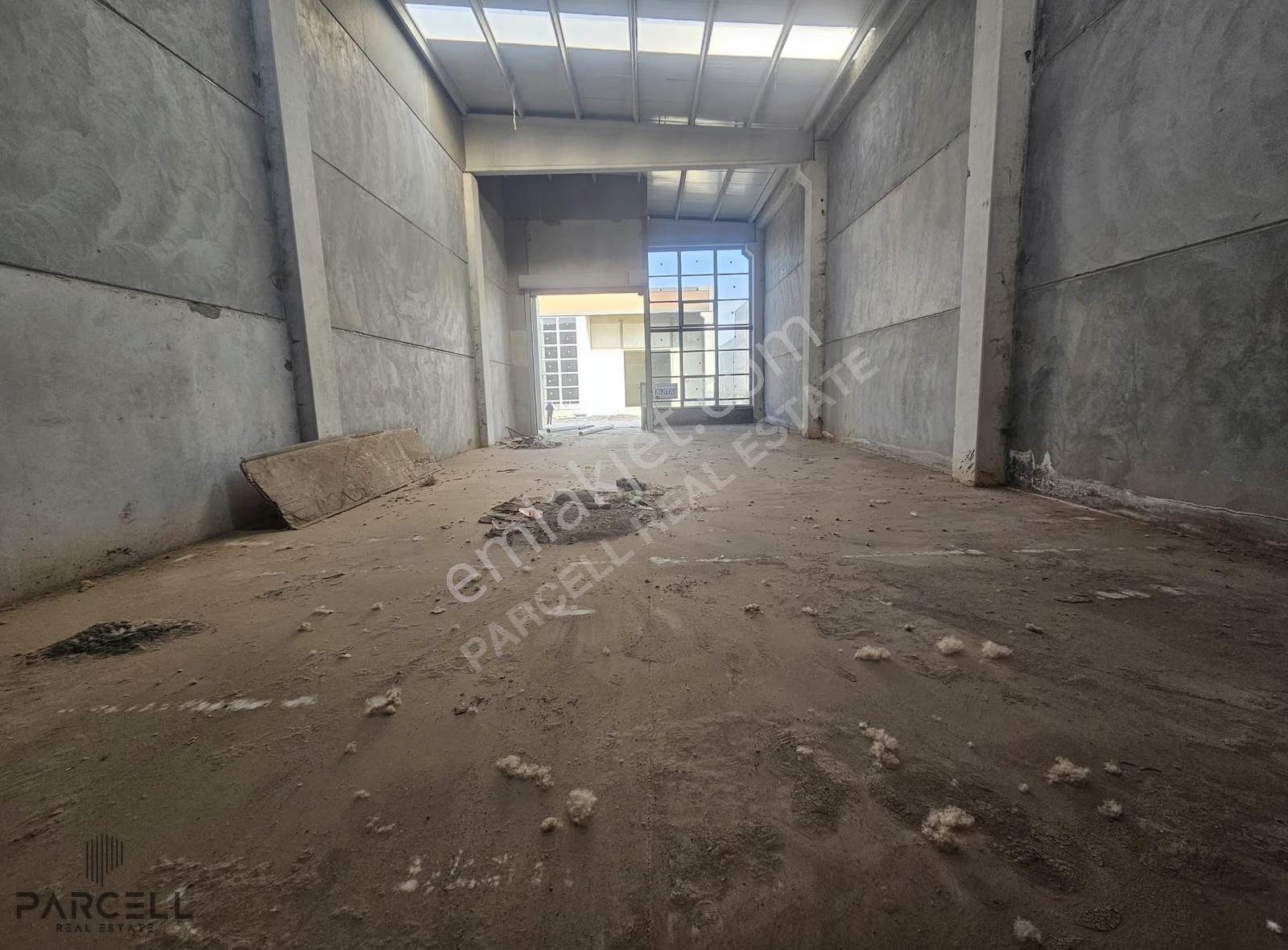Balıkesir Osb De Marangozlar Sitesi Köşe 240 M2 Satılık Dükkan - Görsel 2