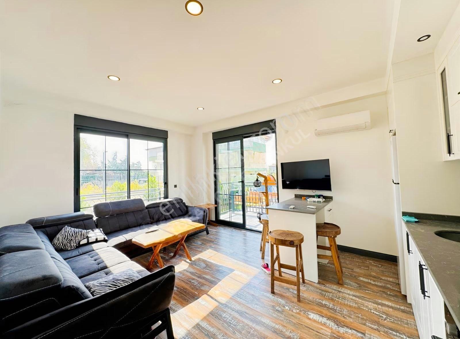 Ilıca Merkez 1+1 Full Lüks Eşyalı Havuzlu Güvenlikli Site İçi - Görsel 17