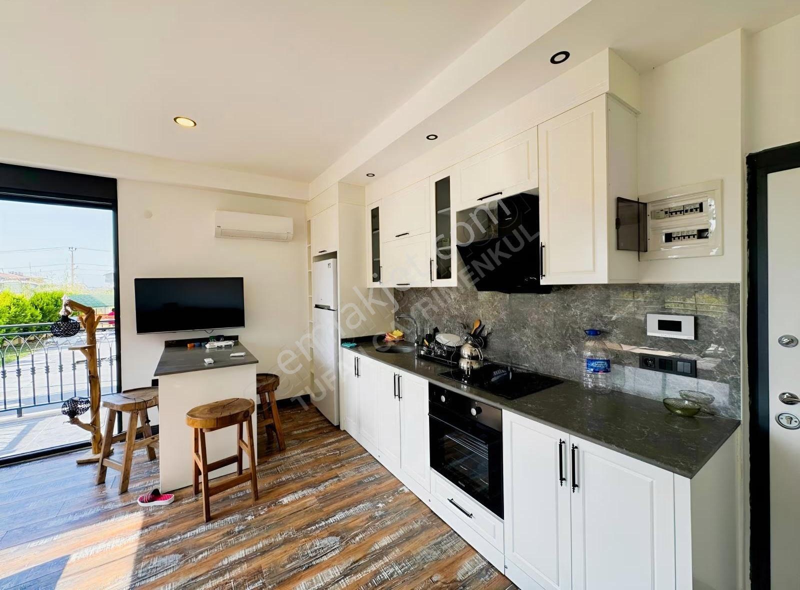 Ilıca Merkez 1+1 Full Lüks Eşyalı Havuzlu Güvenlikli Site İçi - Görsel 3
