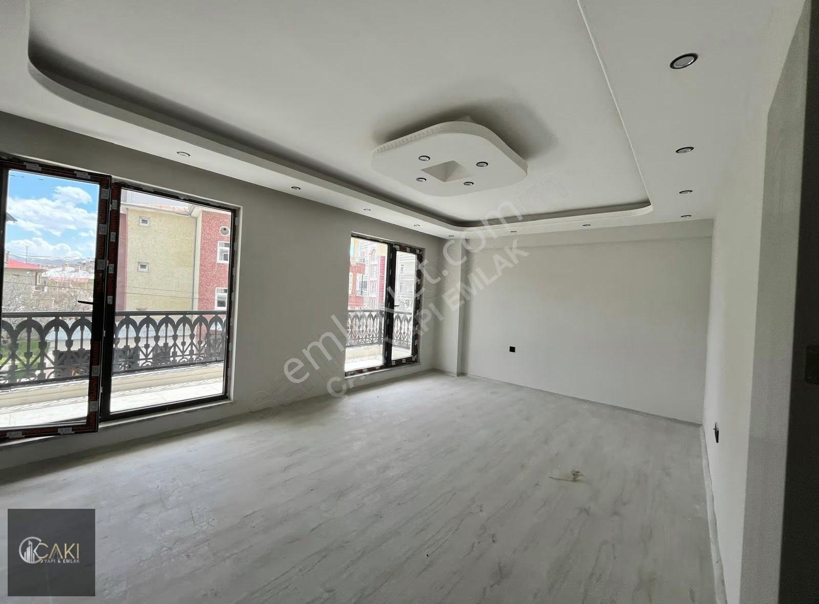 Çakı Yapı Emlaktan Şerefiye Mahallesinde Kiralık 3+1 Daire - Görsel 15