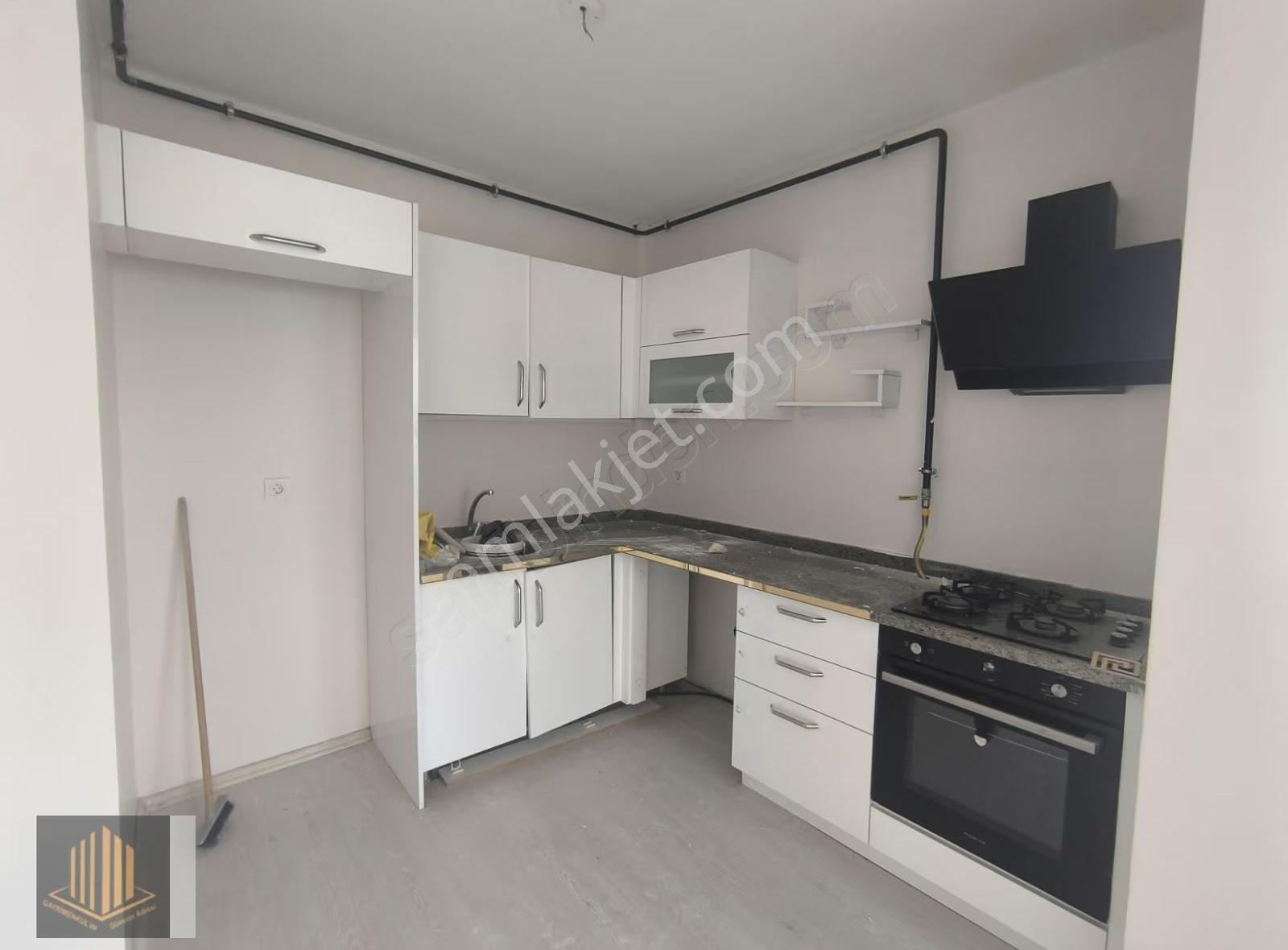 Kabasakal'da Havuzlu Güvenlikli Sitede 2+1 Kiralık Daire - Görsel 13