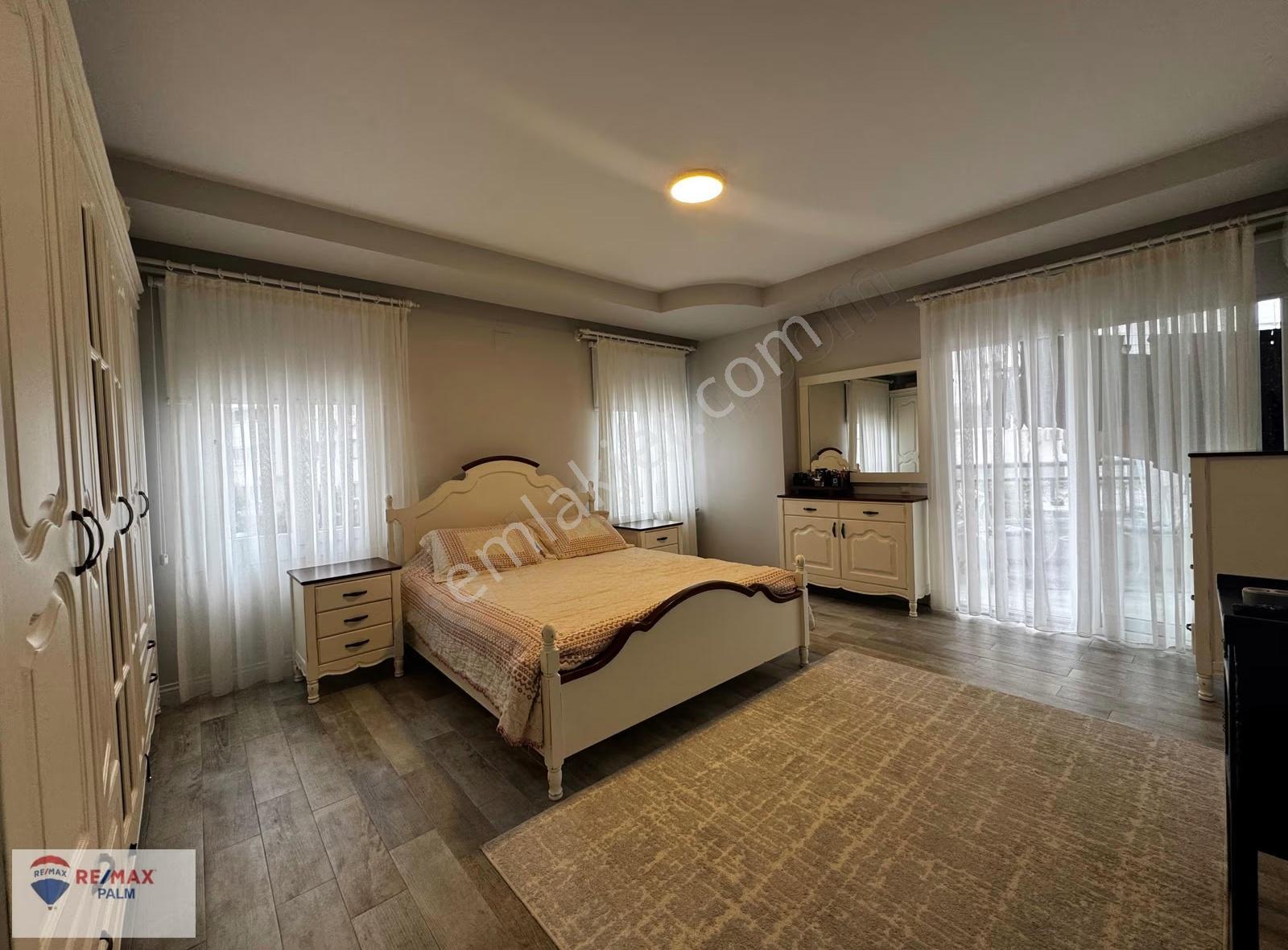Remax Palm'den Liparis 1'de Denize Sıfır Müstakil Tadında 4+1 - Görsel 16