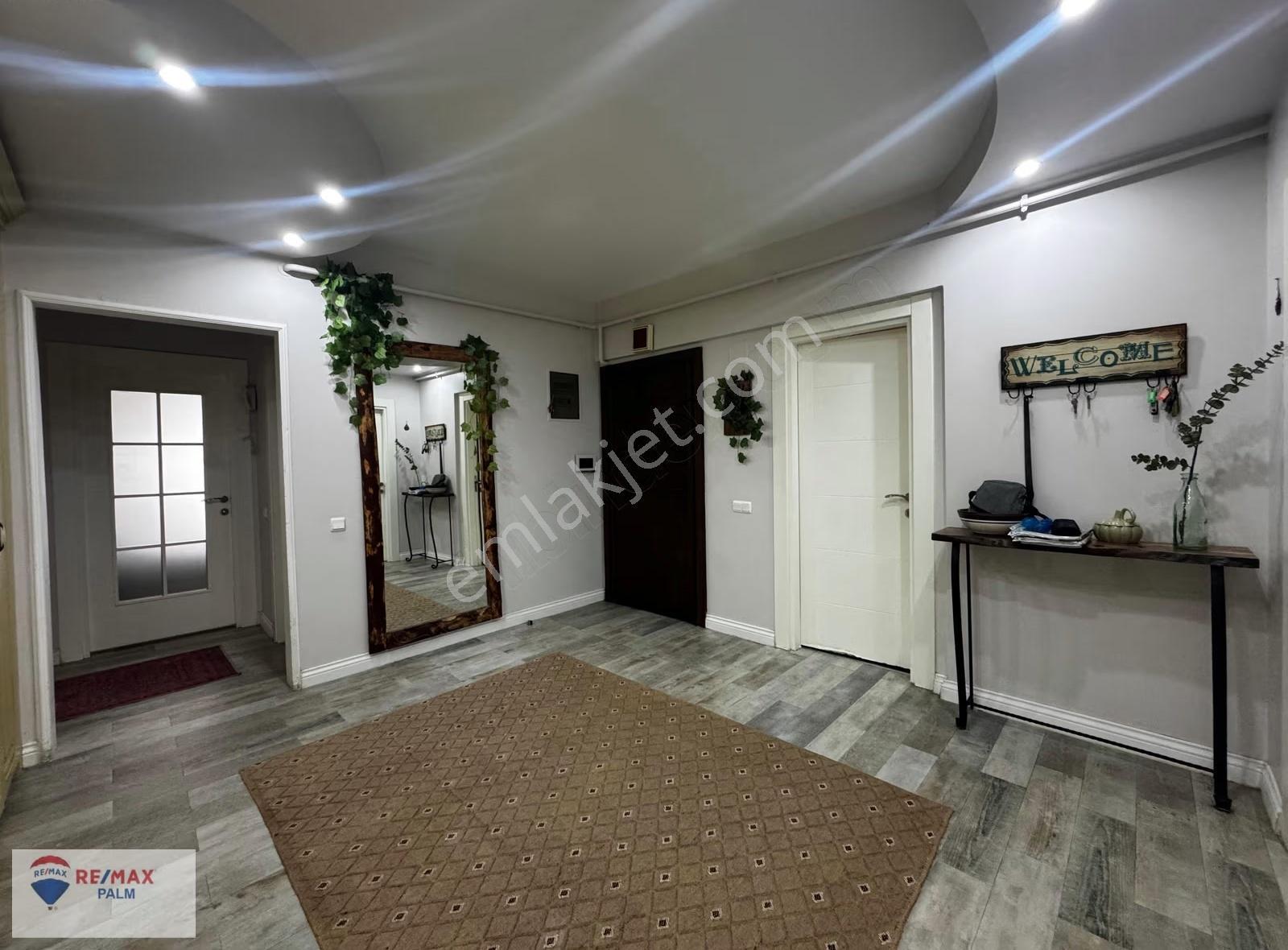 Remax Palm'den Liparis 1'de Denize Sıfır Müstakil Tadında 4+1 - Görsel 18