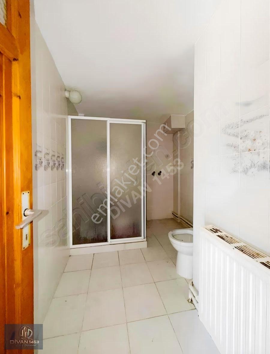 Çeşmealtında Tam Müstakil,bahçeli ,doğalgazlı Müstakil Villa - Görsel 3