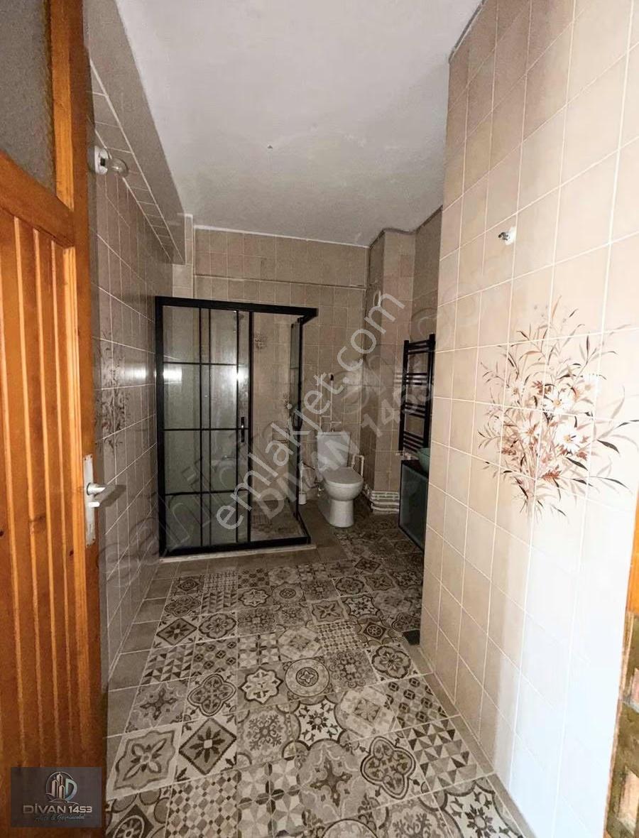 Çeşmealtında Tam Müstakil,bahçeli ,doğalgazlı Müstakil Villa - Görsel 29