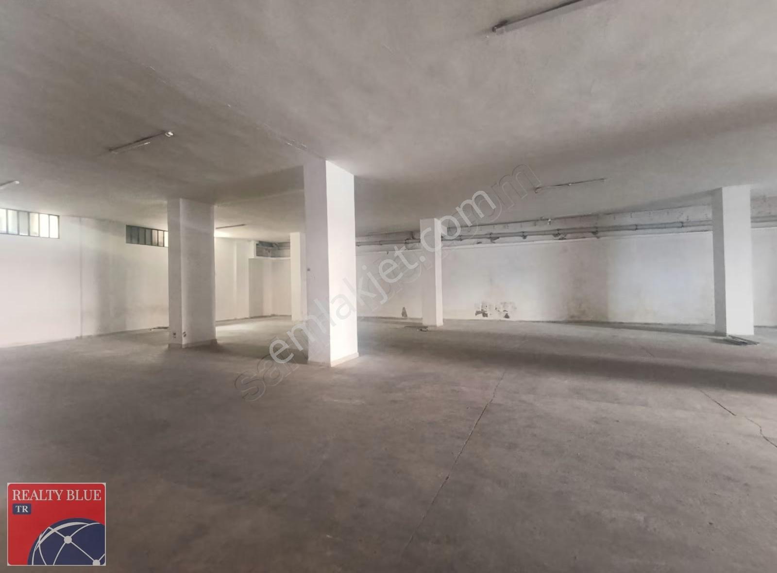 Ferhatpaşada Kiralık 400 M2 Üretim/depo