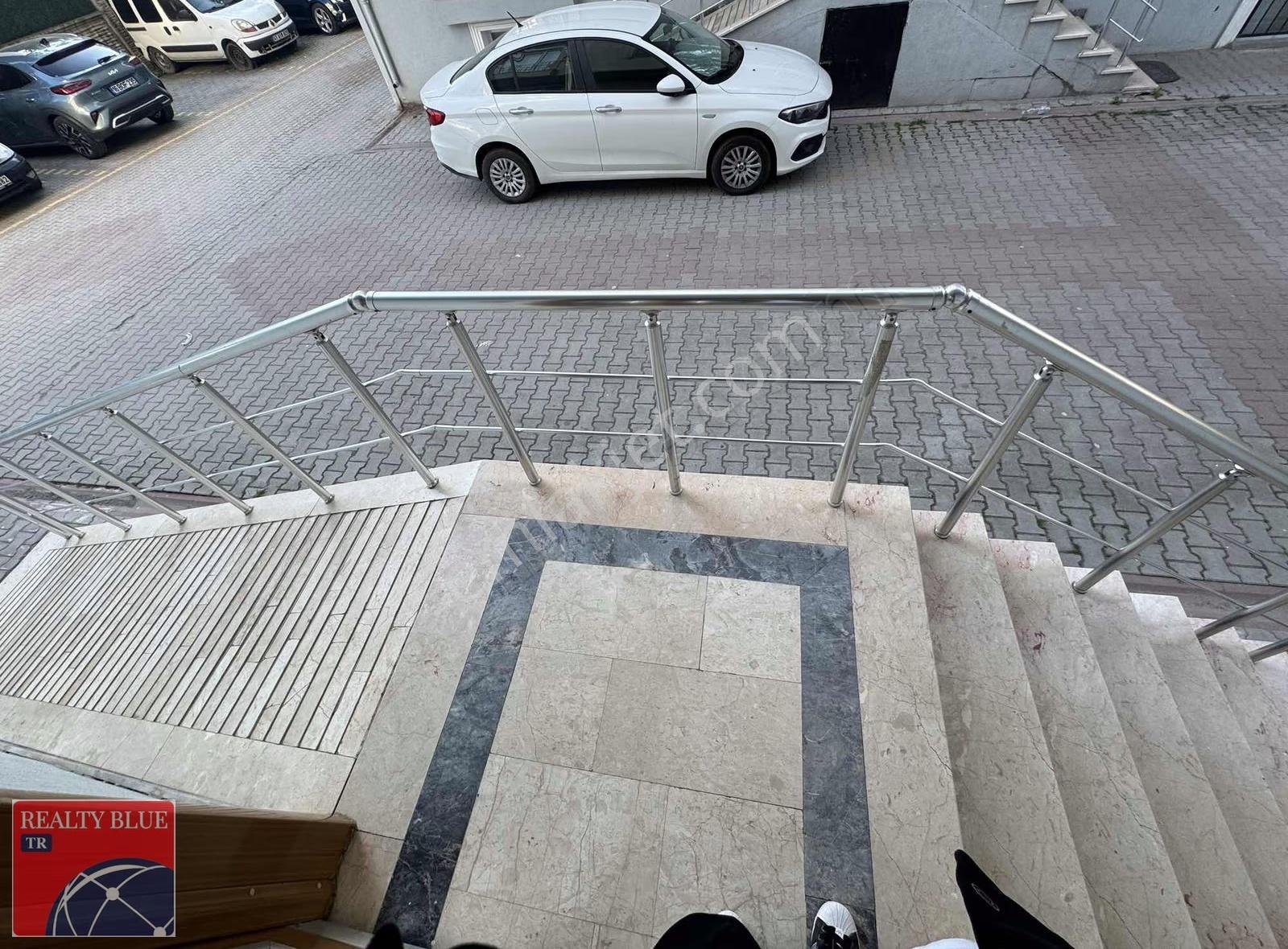 Adil Mahallesi Butik Site İçi Satılık 2+1 Ferah Ters Dubleks - Görsel 15