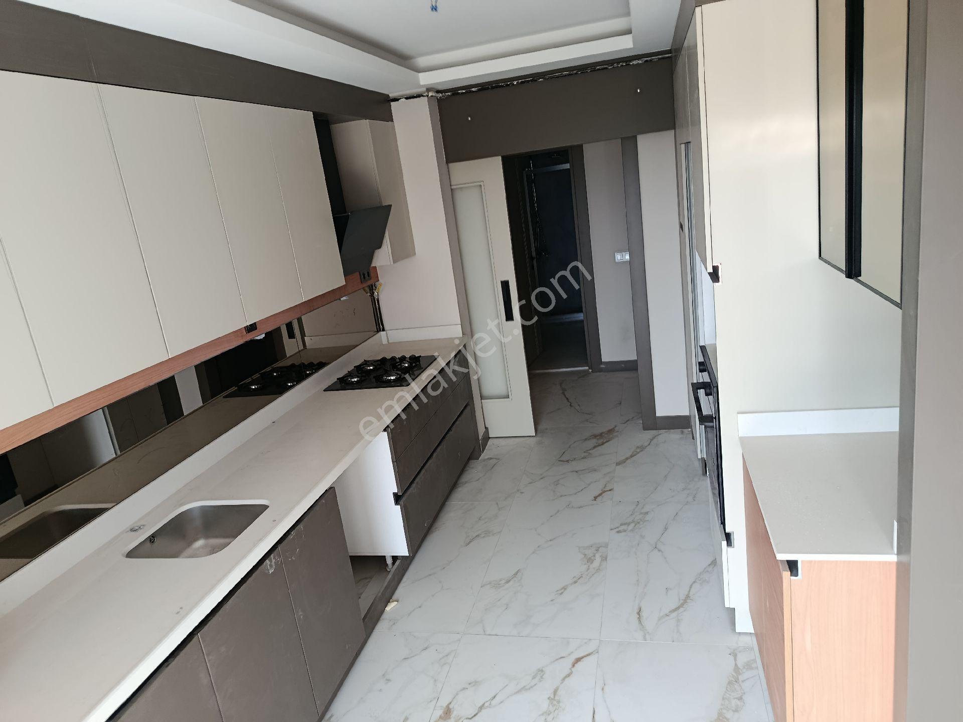 Elvanda Sıfırsite İçi 3+1 Daireler