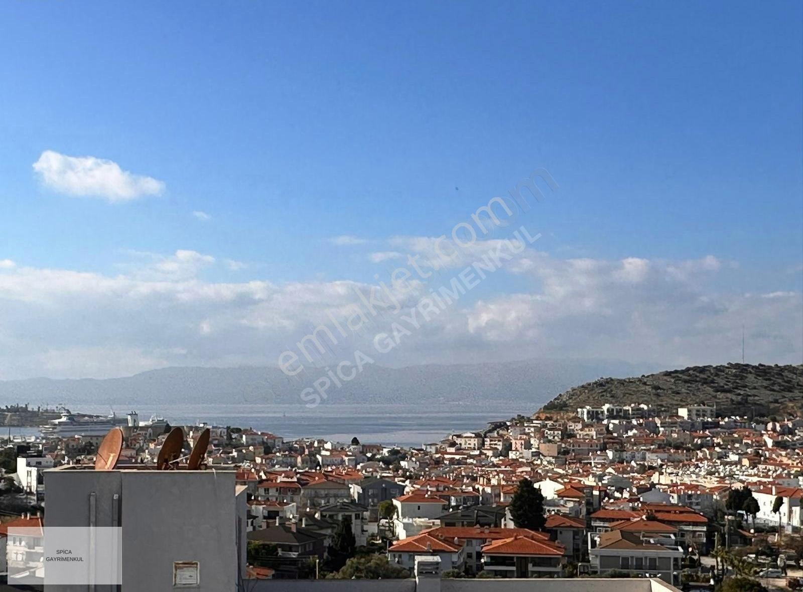 Çeşme'de 1+1 Sıfır Eşyalı Özel Tasarım Manzaralı Güvenlikli - Görsel 15