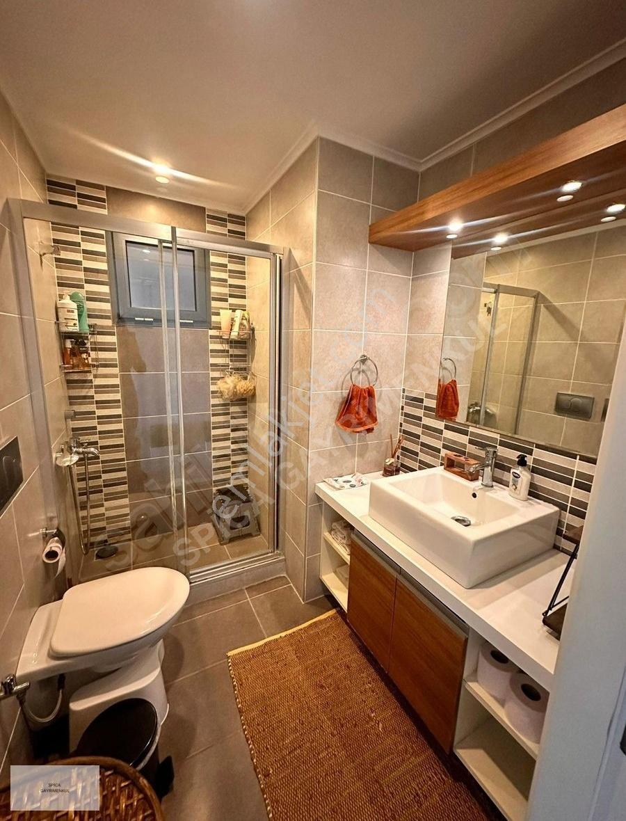 Çeşme'de 1+1 Sıfır Eşyalı Özel Tasarım Manzaralı Güvenlikli - Görsel 14