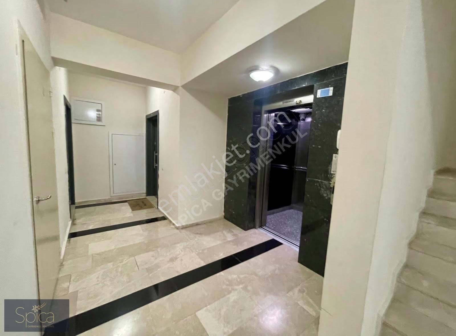 Bayraklı Havuzlu Sitede Deniz Manzaralı 3+1 Satılık Daire - Görsel 14