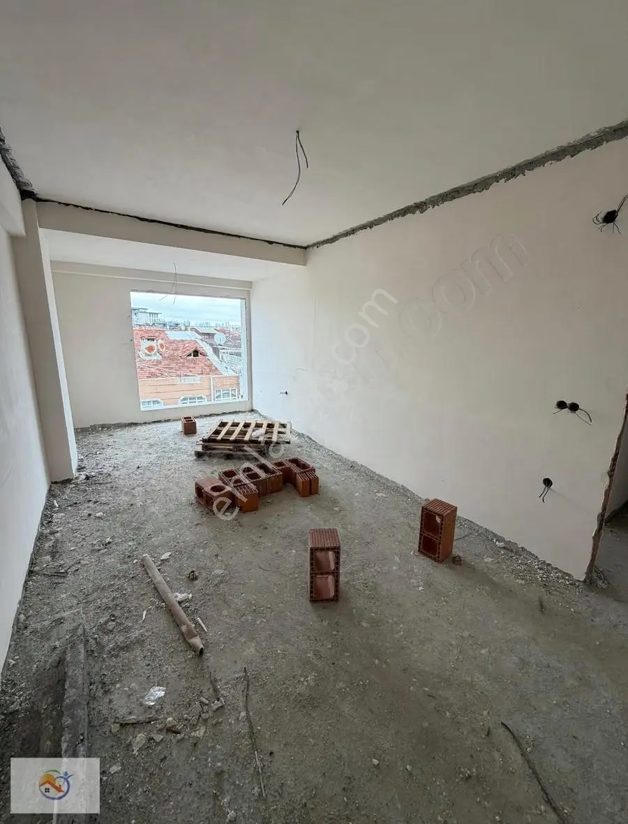 Gökalp Mah Satılık 3+1 Daire Ana Cadde Üzeri Köşe Başı Binada