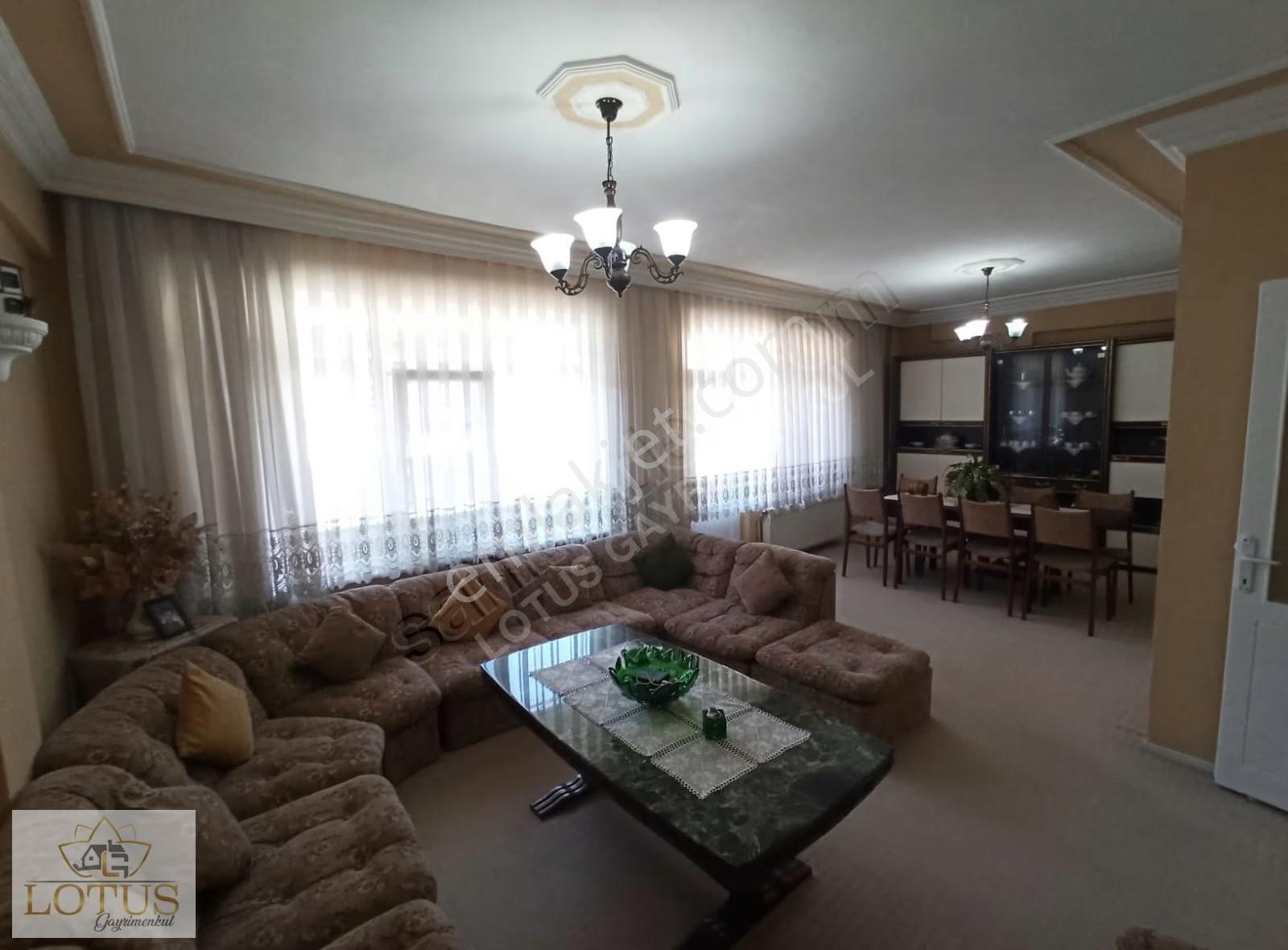 İzmit Yürüyüşyolu Karabaş Mahallesi Geniş 3+1 110m2 Daire - Görsel 7
