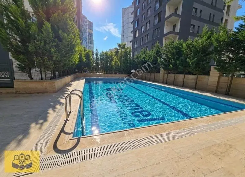 Sosyal Donatılı+havuzlu+güvenlikli Sitede 3+1 Açık Mutfak