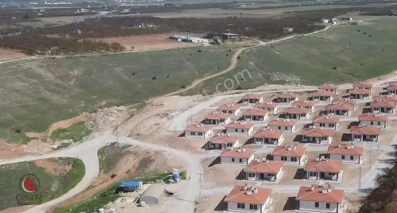 Özgürden, Karanlıkdere De Harika Konumda Bahçe - Görsel 2
